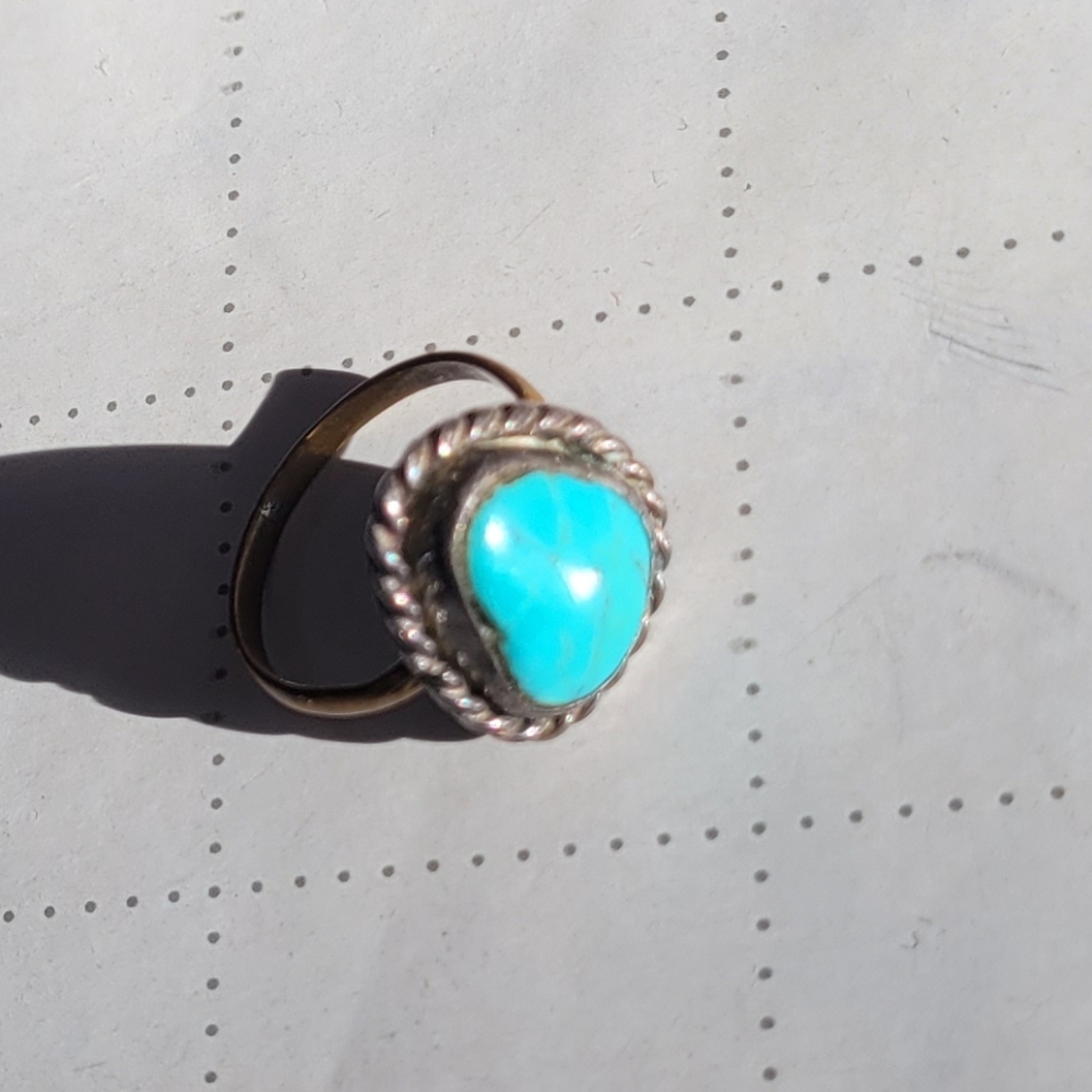 Navajo Turquoise Silver Brass Shank  Ring - Picture 6 of 6